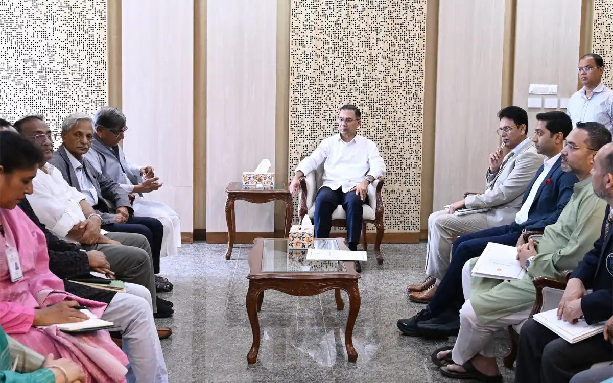 Comilla Crime News - Professor Abdullah Abu Sayeed, founder of the World Literature Center, met with Prime Minister Tarique Rahman on Thursday.