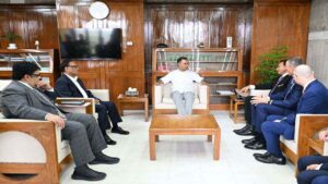 Prime Minister calls on Banglalink to reduce internet prices and ensure affordable smartphones