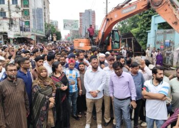 কুসিকের অভিযানে গুঁড়িয়ে দেওয়া হলো শতাধিক অবৈধ স্থাপনা; যানজট নিরসনে ধারাবাহিক উচ্ছেদের ঘোষণা