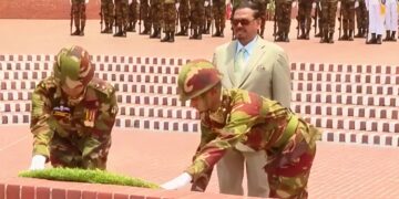 জাতীয় স্মৃতিসৌধে বীর শহীদদের প্রতি ভারপ্রাপ্ত রাষ্ট্রপতি হাফিজ উদ্দিন আহমদের শ্রদ্ধা নিবেদন