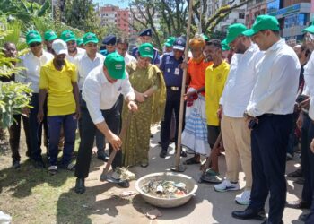 কুমিল্লায় ডেঙ্গু প্রতিরোধ ও অগ্রাধিকার প্রকল্প নিয়ে কর্মকর্তাদের সঙ্গে মতবিনিময়