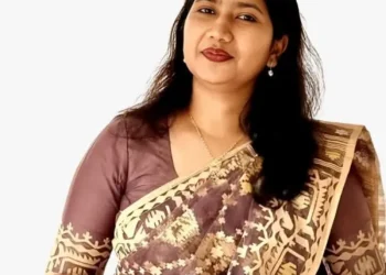 বরাদ্দের টাকা বাঁচিয়ে অতিরিক্ত খাল খনন, সরকারি কোষাগারে ফেরত ৪০ লাখ টাকা-(ইউএনও) মুনিরা খাতুন